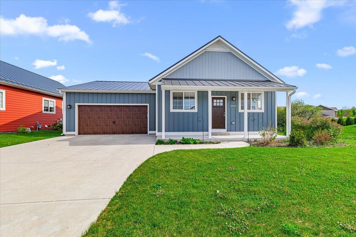 1821 Farm View, Port Washington, WI 53024