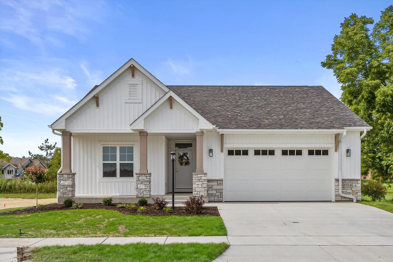 6524 90th Ct, Kenosha, WI 53142