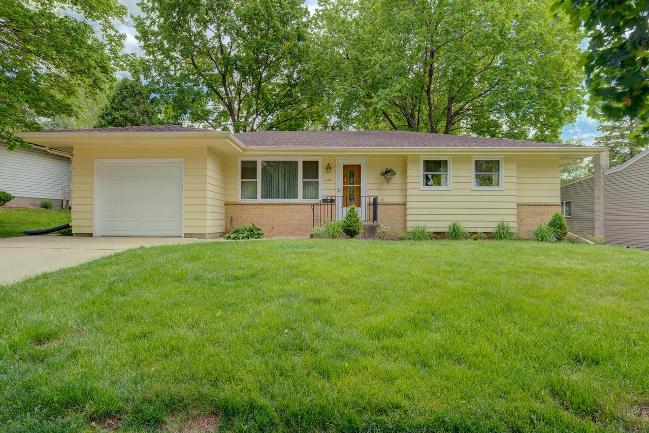 1127 American Ave, Waukesha, WI 53188
