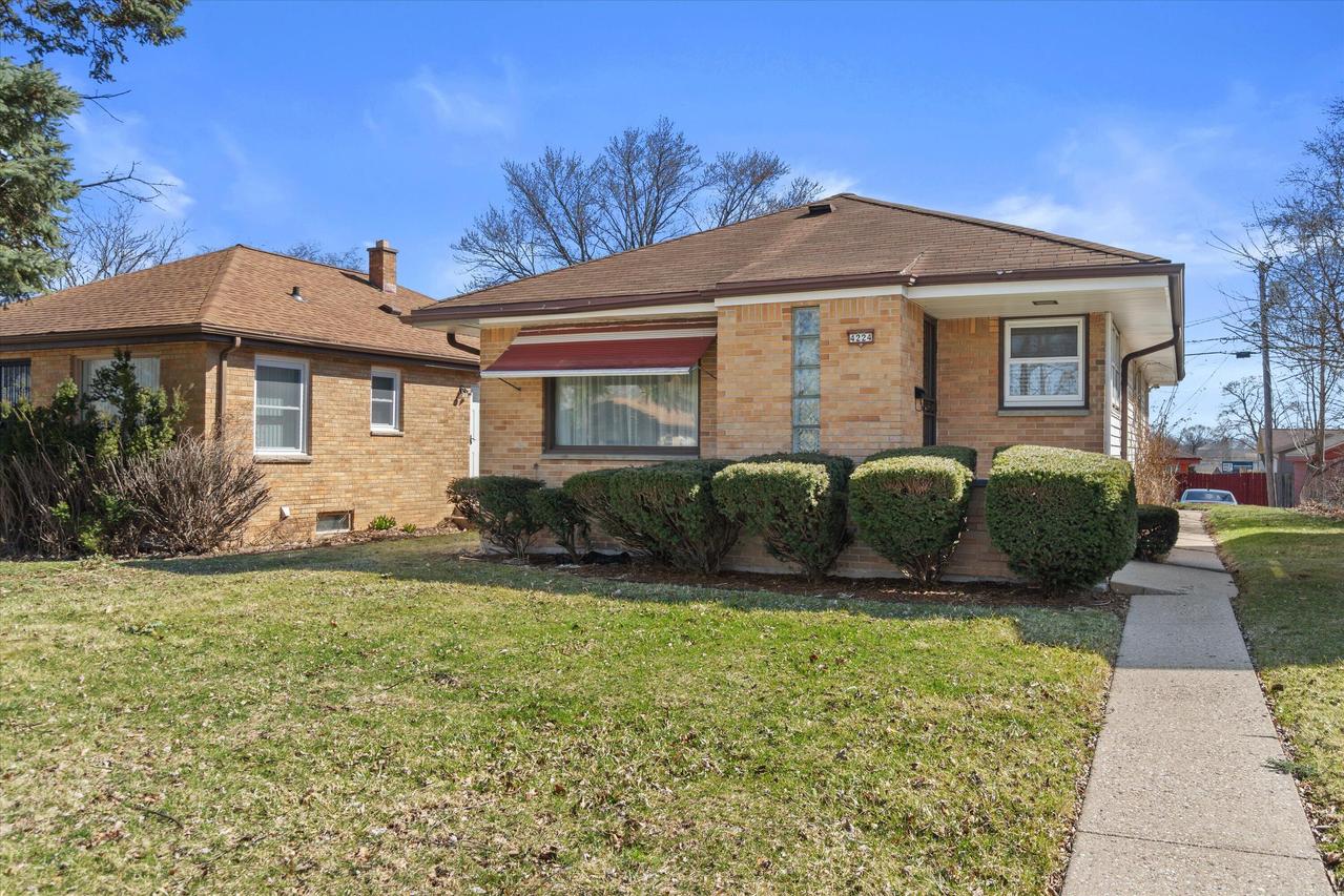 4224 N 67th St, Milwaukee, WI 53216