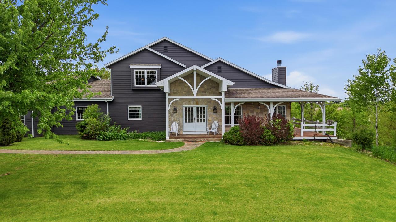 W2832 Sunset Dr, Ashford, WI 53010