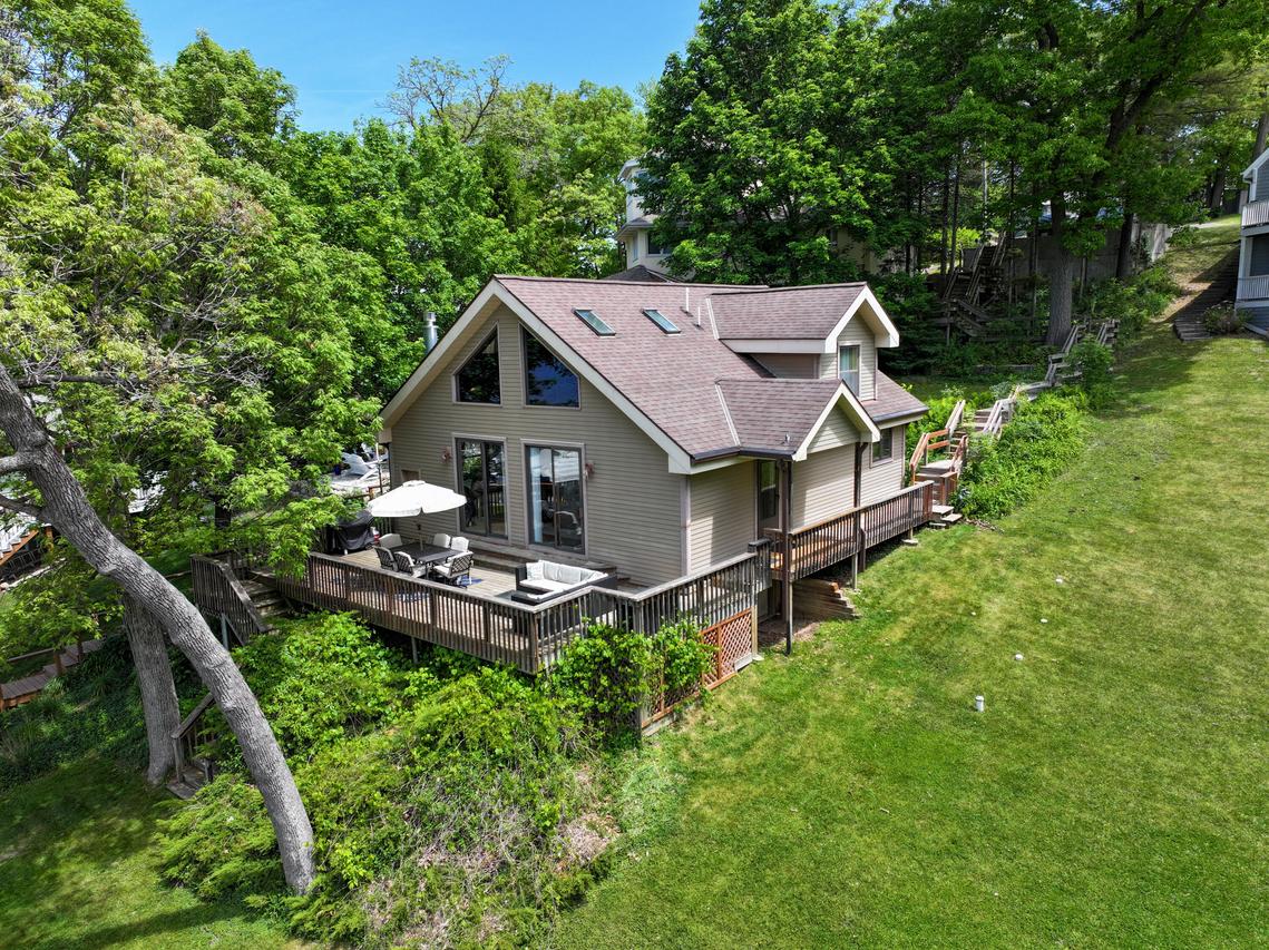 N8774 Wilmers Point, East Troy, WI 53120