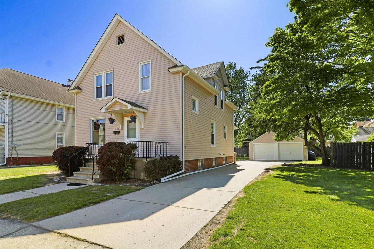 5112 18th Ave, Kenosha, WI 53140