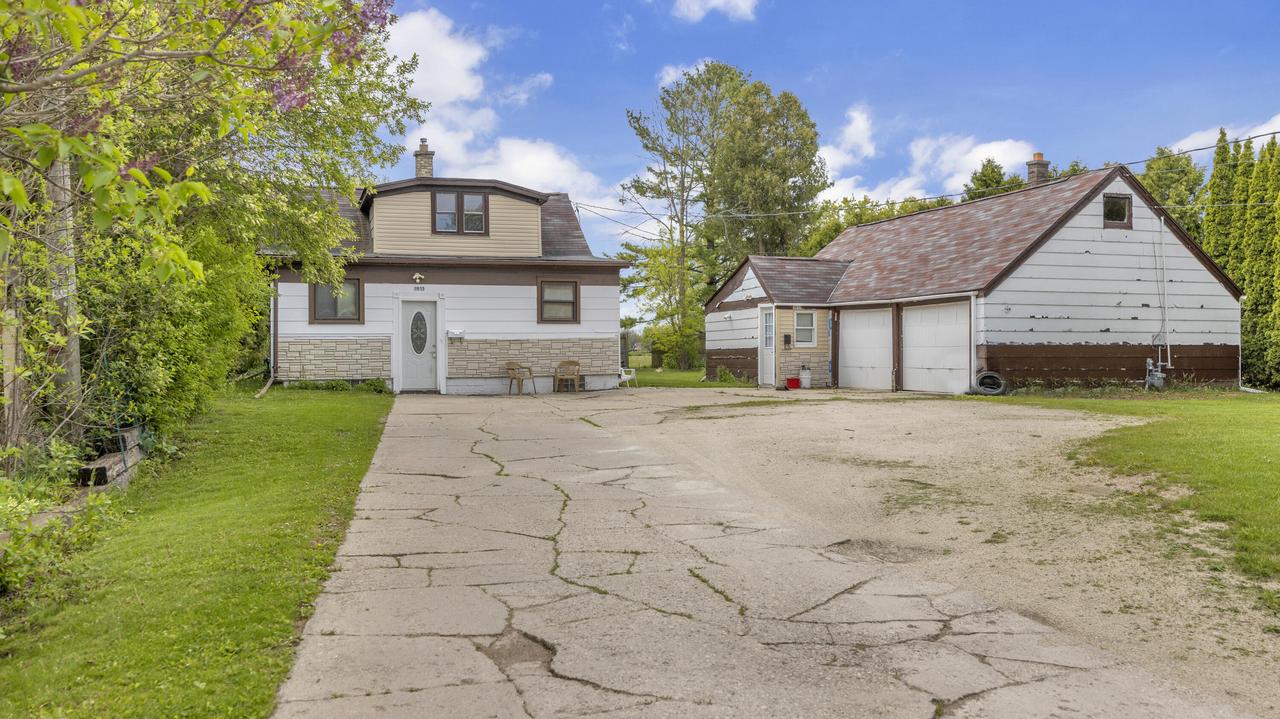 1813 Washington Ave #1817, Sheboygan, WI 53081