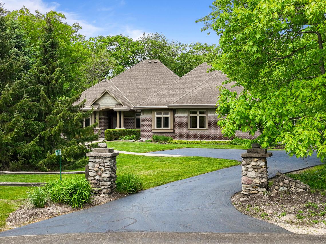 W4390 N Lake Shore, Linn, WI 53147