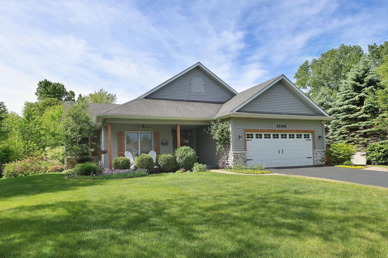 25305 W Runyard Way #W, Salem, WI 53179