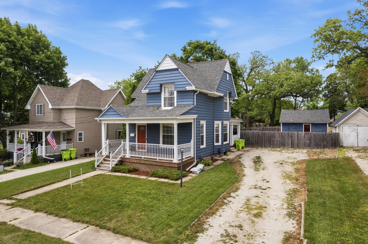 507 Parish St, Delavan, WI 53115