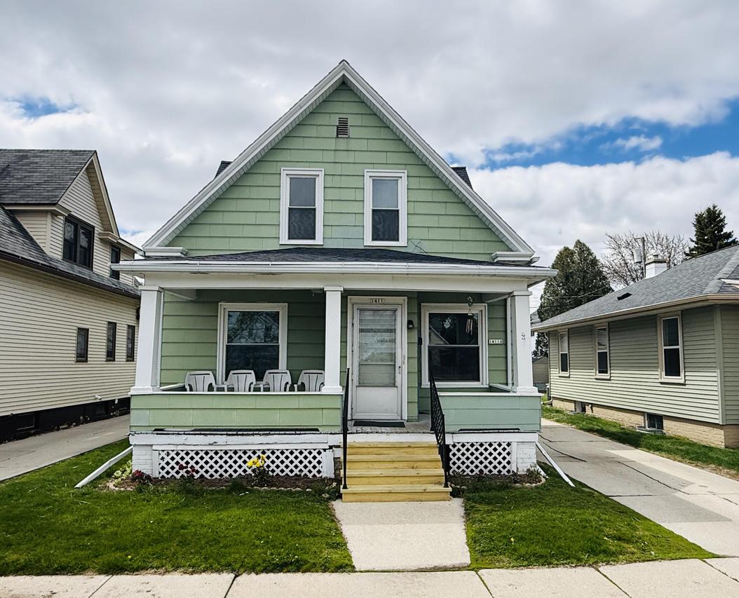 1411 Marie Ct, Sheboygan, WI 53081