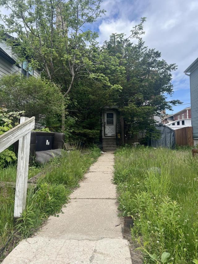 132 E Rosedale Ave #134, Milwaukee, WI 53207