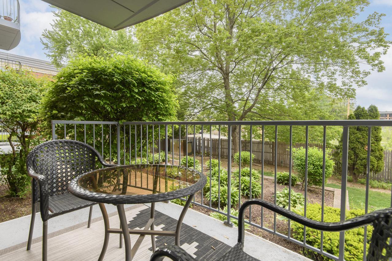 13335 Watertown Plank Rd #109, Elm Grove, WI 53122