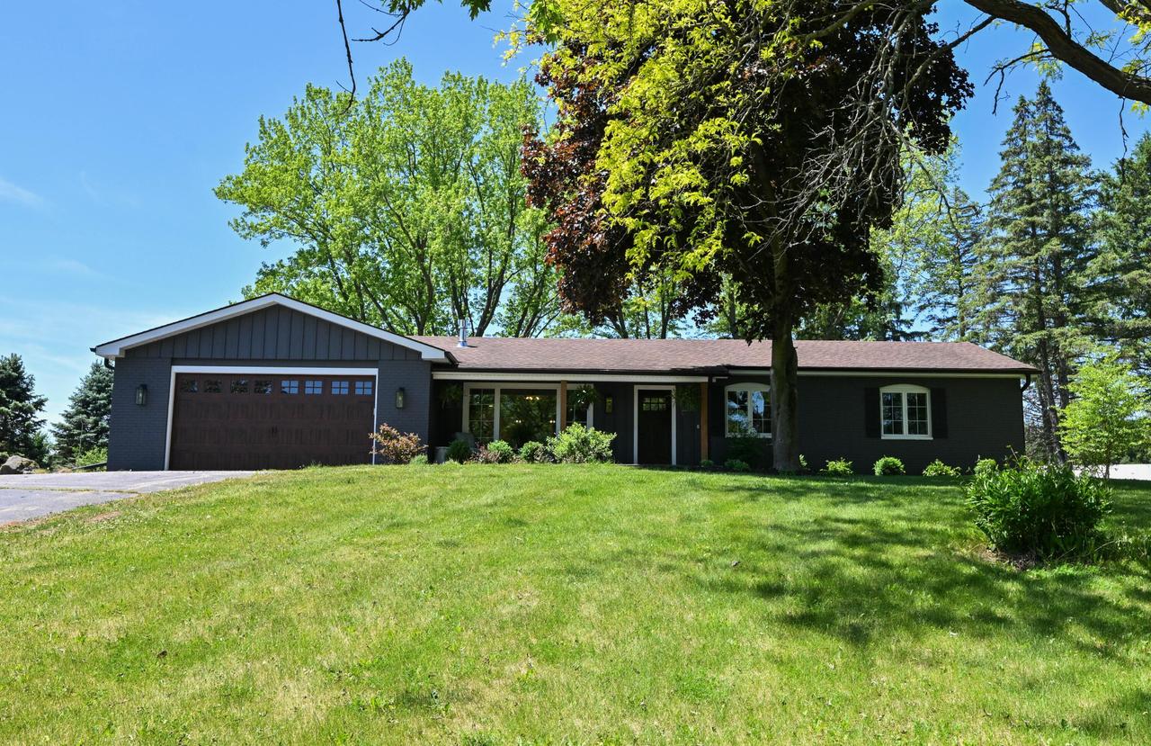 485 Killarney Rd, Erin, WI 53027