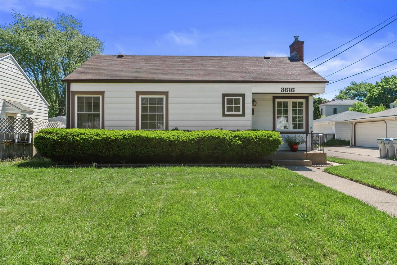 3616 S Logan Ave, Milwaukee, WI 53207