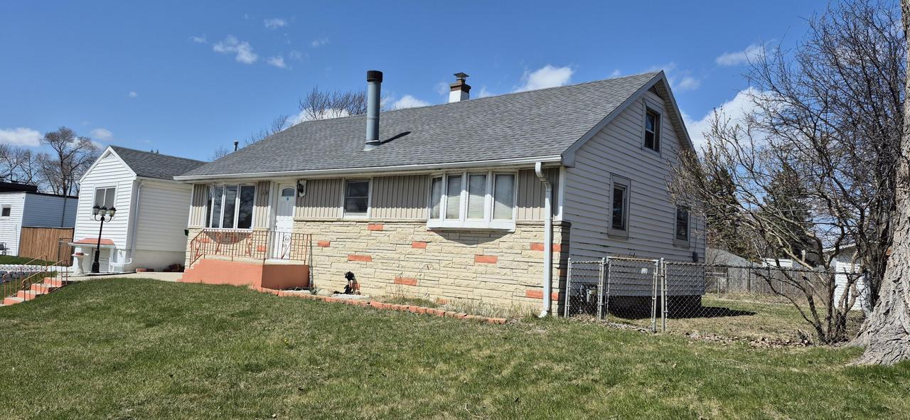 2430 W College Ave, Milwaukee, WI 53221