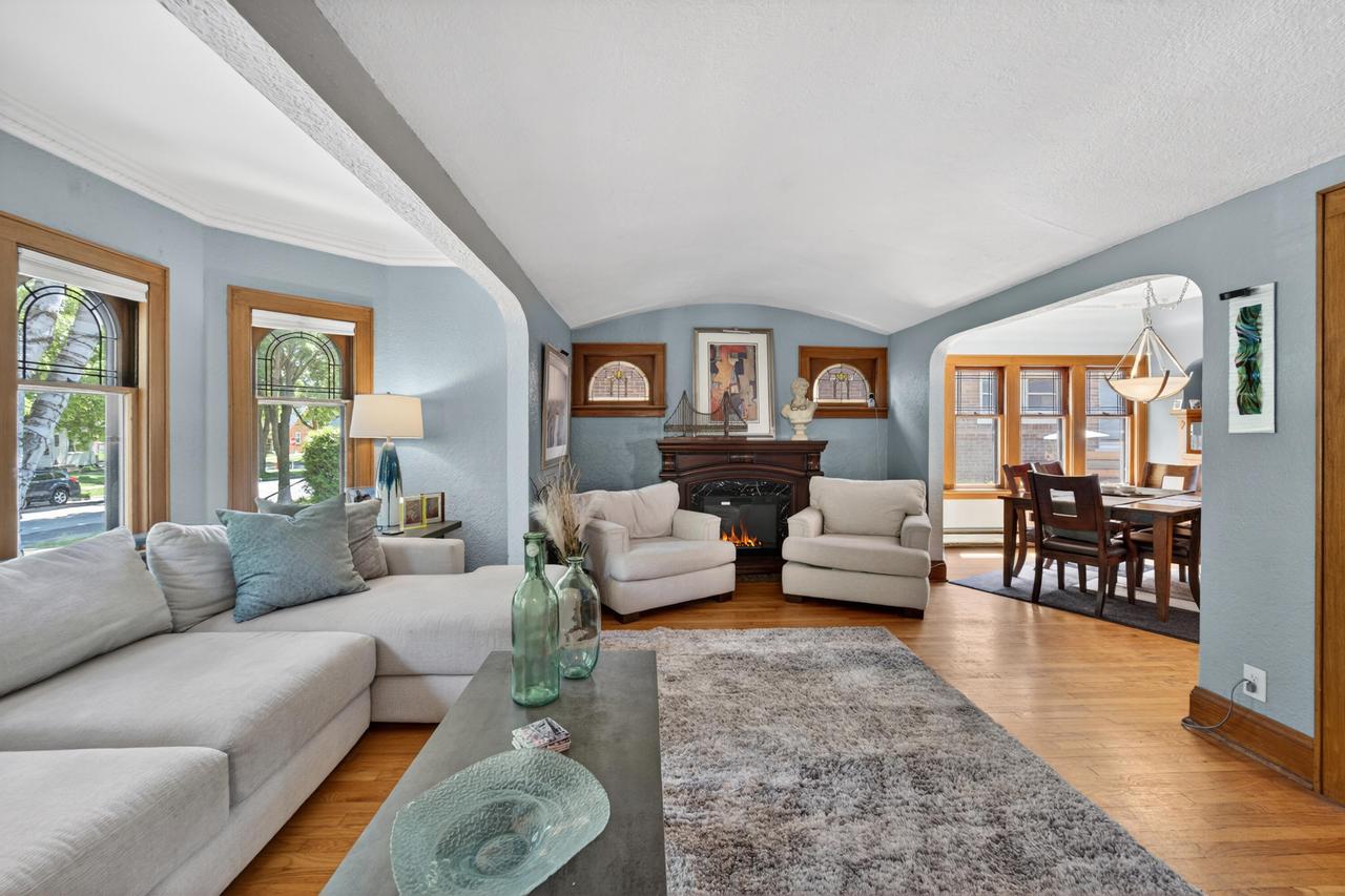 3261 S Logan Ave, Milwaukee, WI 53207