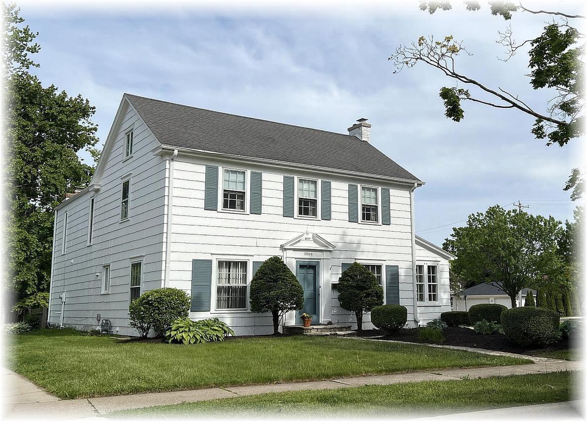 3009 Chatham St, Racine, WI 53402