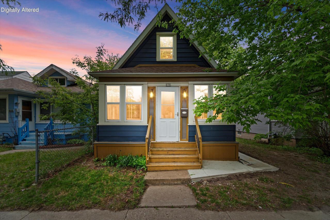 616 S 61st St, Milwaukee, WI 53214