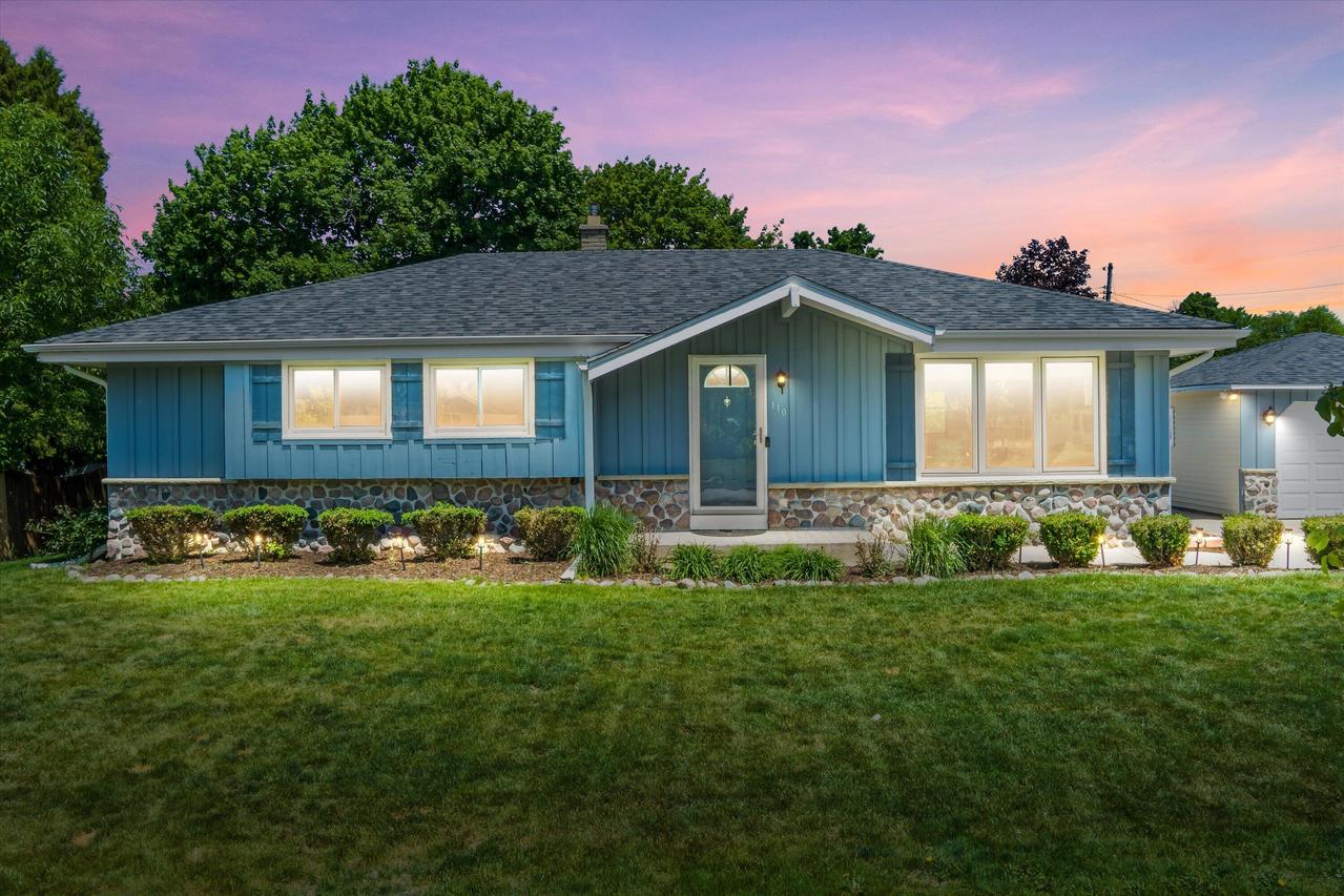 110 Highland Dr, Grafton, WI 53024