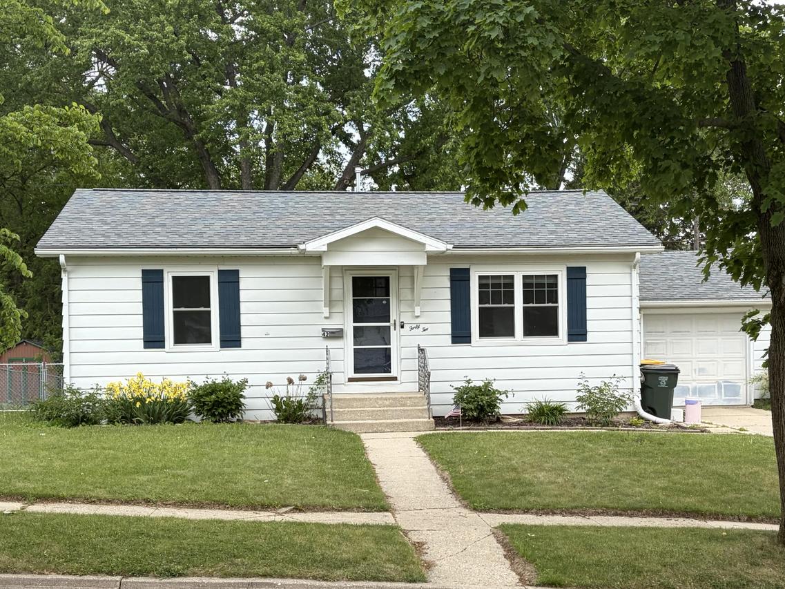 42 Wilson Ave, Fort Atkinson, WI 53548
