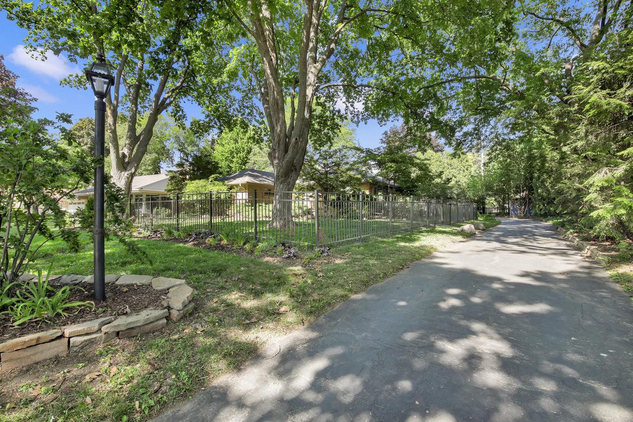 3110 N Menomonee River, Milwaukee, WI 53222