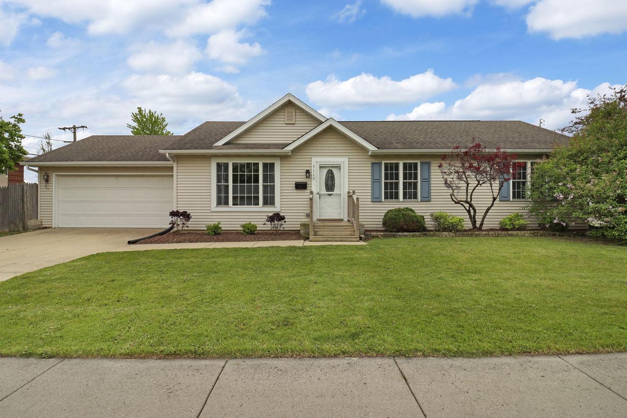 5117 58th St, Kenosha, WI 53144