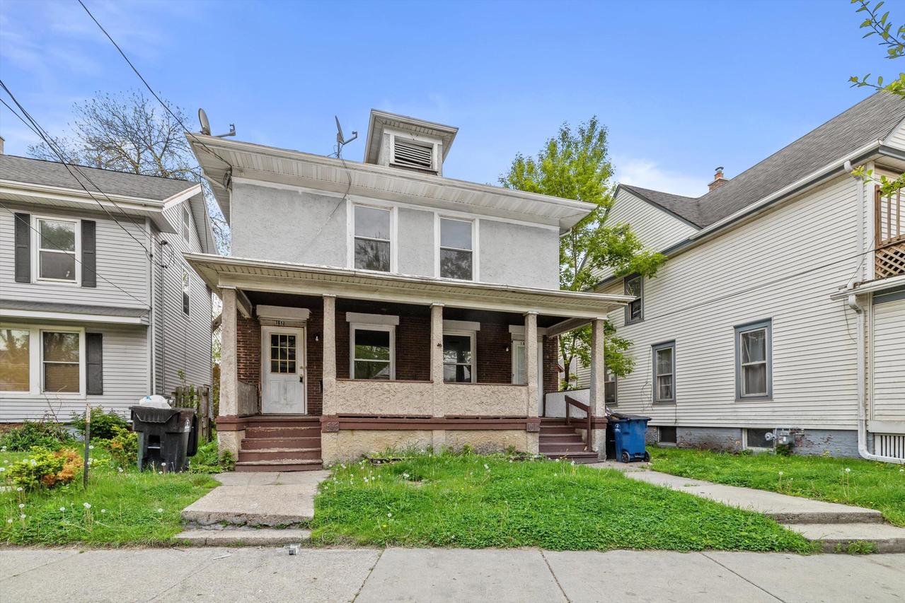 1613 Taylor Ave, Racine, WI 53403