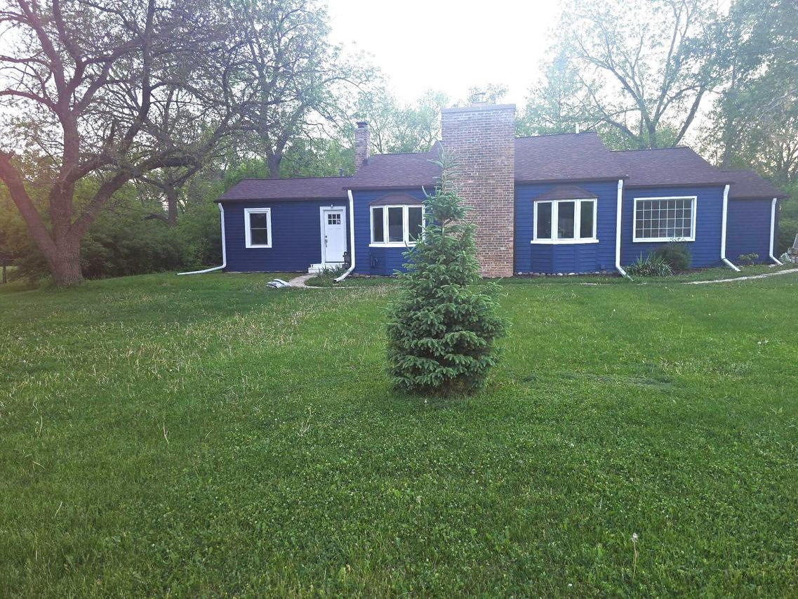 1705 S Calhoun Rd, New Berlin, WI 53151