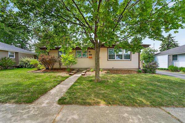 New Homes For Sale This Week That Attend Burlington High School: May 22nd to May 28th