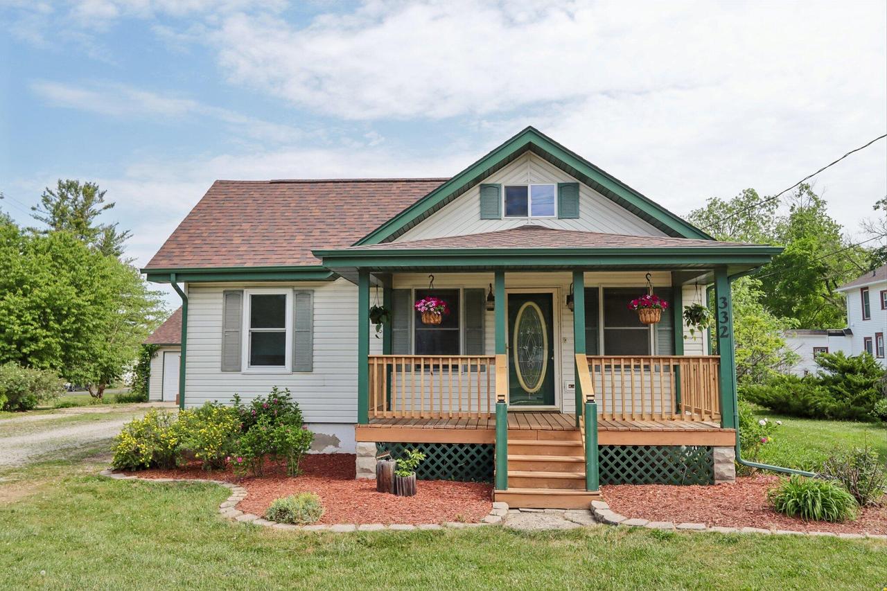 332 E Madison Ave, Milton, WI 53563