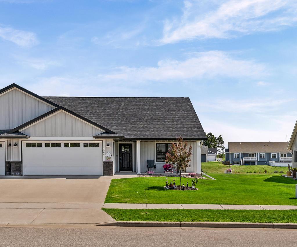 1944 Spakenburg Rd, Holmen, WI 54636
