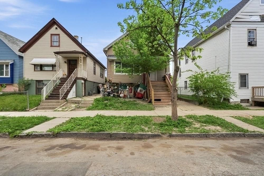 1978 S 12th St, Milwaukee, WI 53204