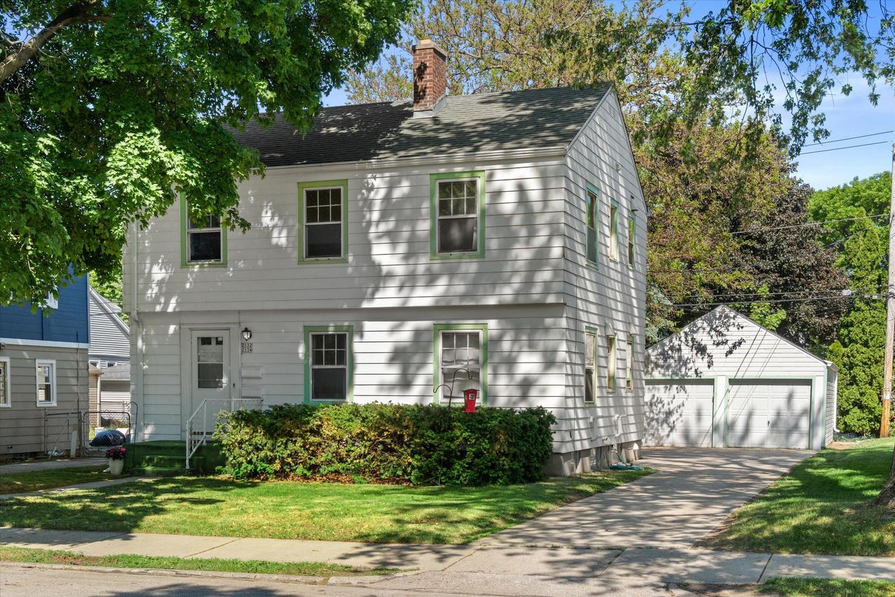 2132 S 80th St #2134, Milwaukee, WI 53219