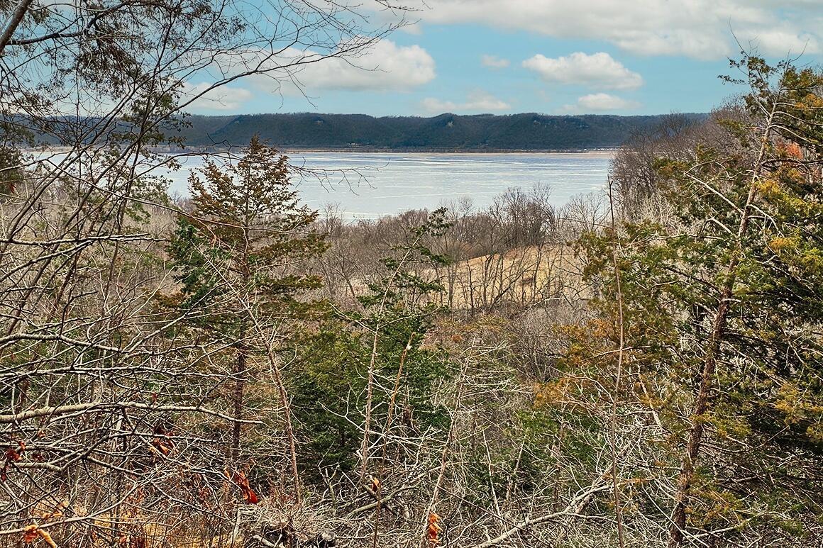 38 Chipmunk Ridge, Bergen, WI 54658