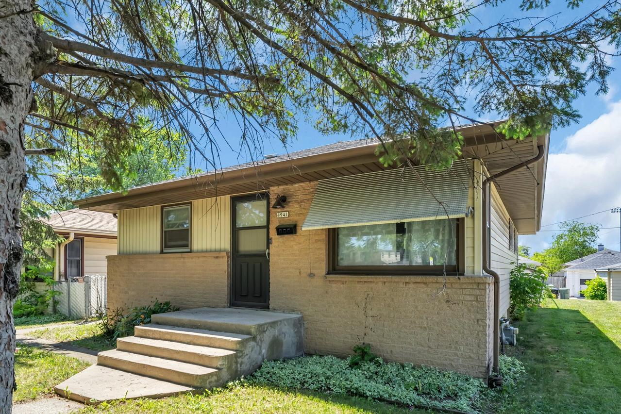 4941 N Sherman Blvd, Milwaukee, WI 53209