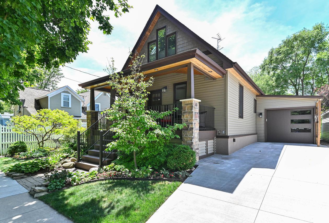 510 Franklin Ave, Lake Geneva, WI 53147