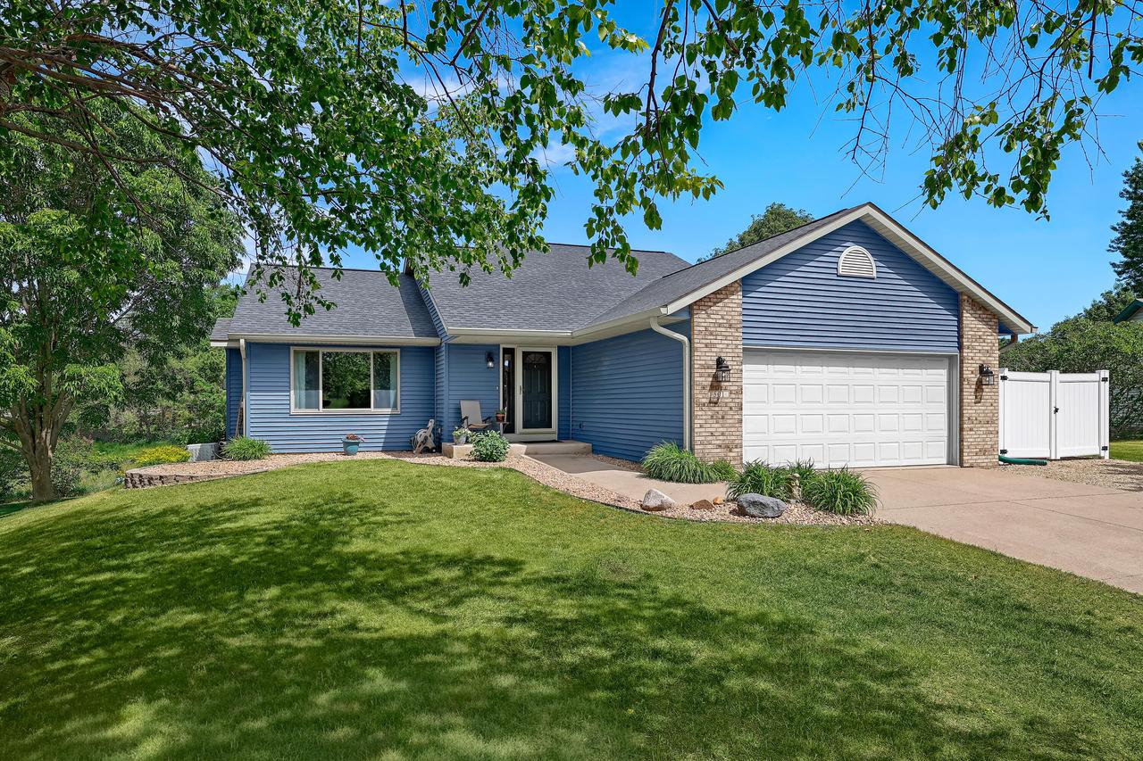501 Freedom St, Holmen, WI 54636