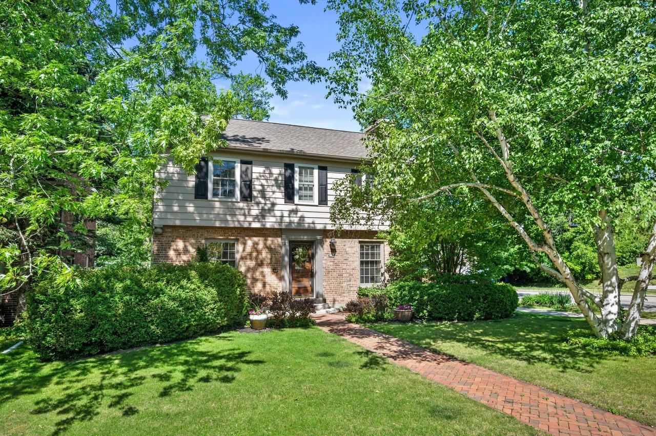 6175 N Kent Ave, Whitefish Bay, WI 53217