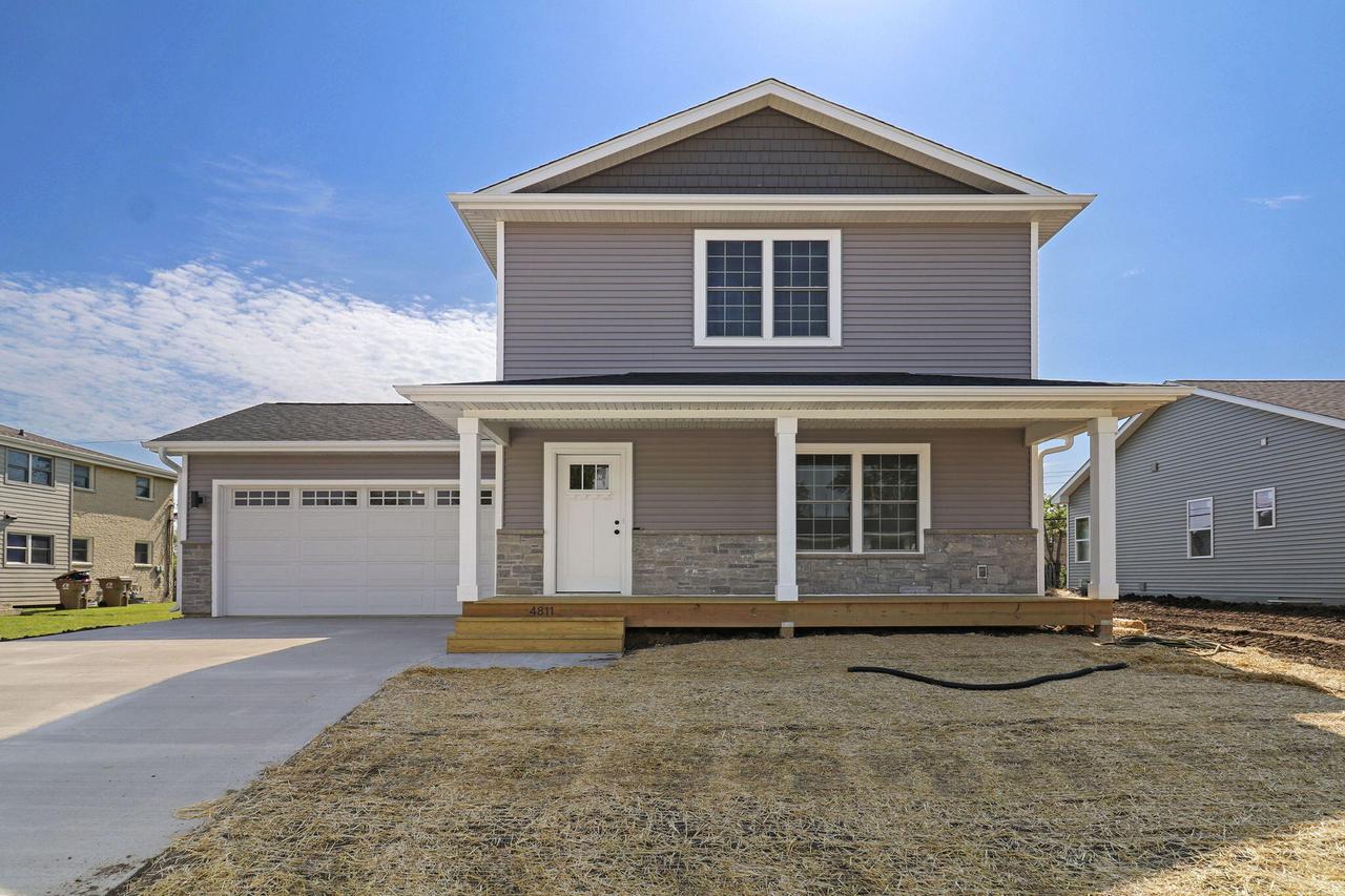 4811 37th Ave, Kenosha, WI 53144