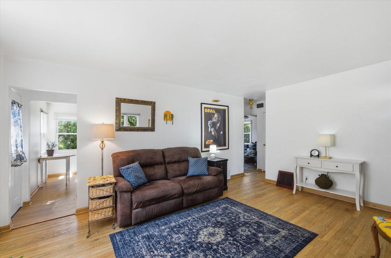3147 S Brisbane Ave, Milwaukee, WI 53207