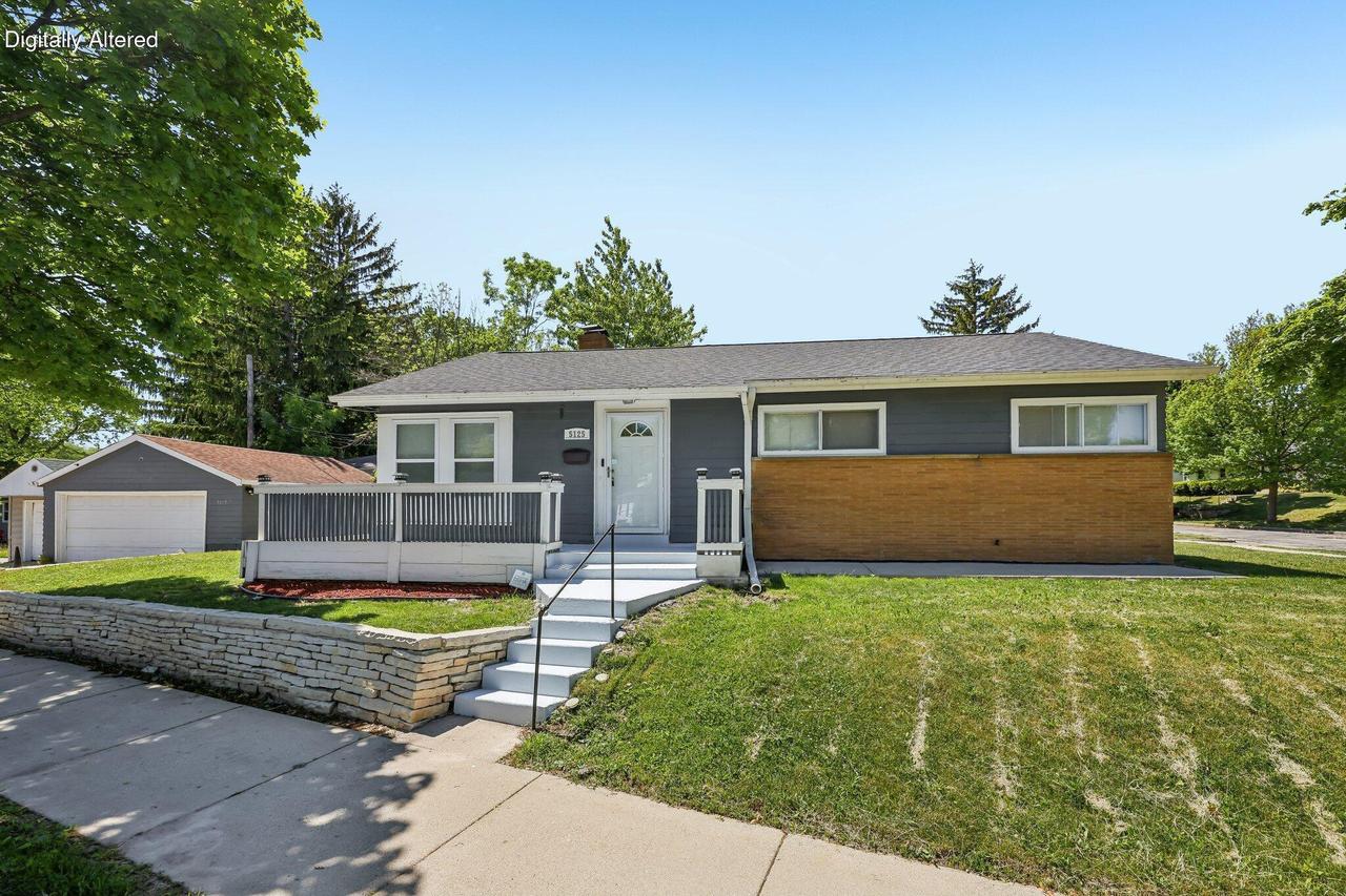 5125 N 81st St, Milwaukee, WI 53218