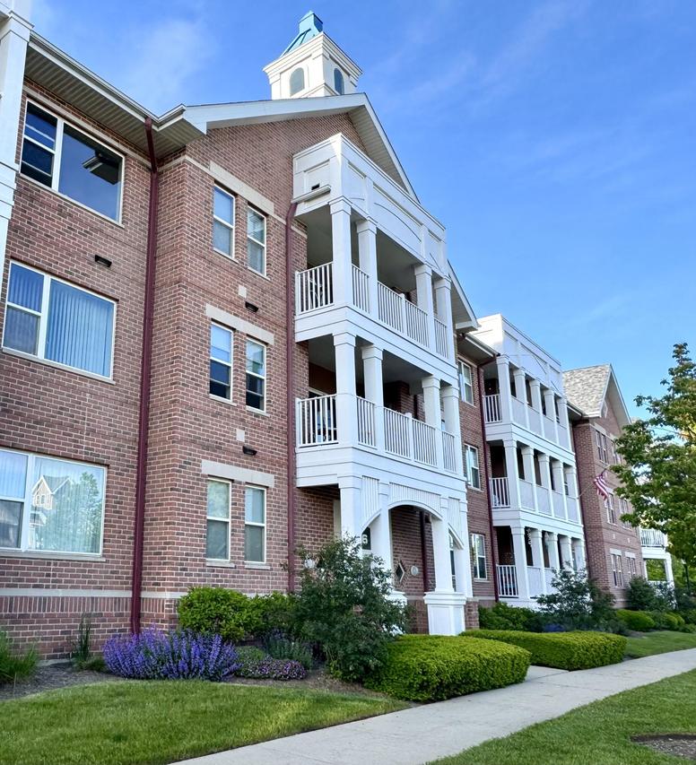 316 56th St #210, Kenosha, WI 53140