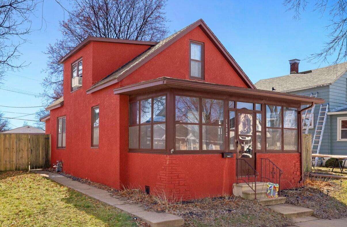 1532 Barlow St, La Crosse, WI 54601