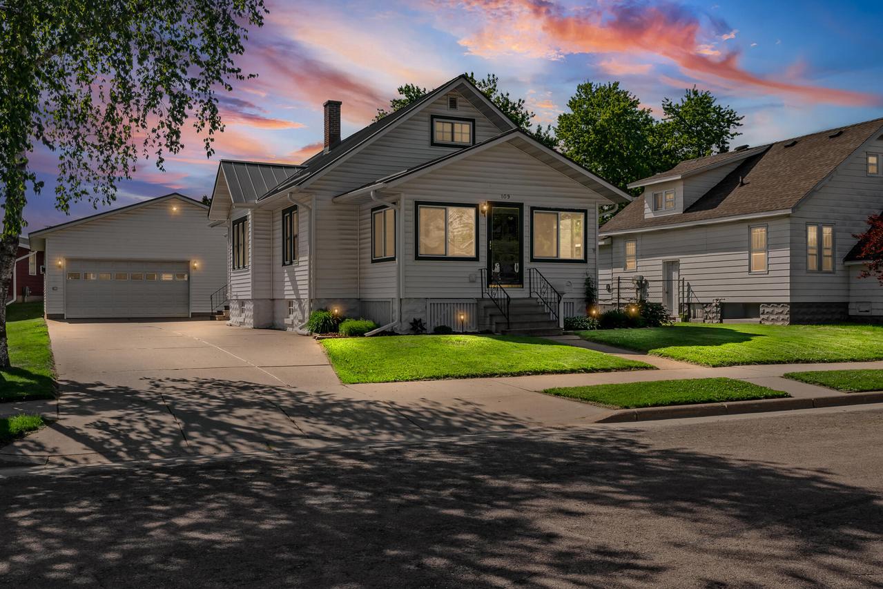 109 N Madison St, Arcadia, WI 54612