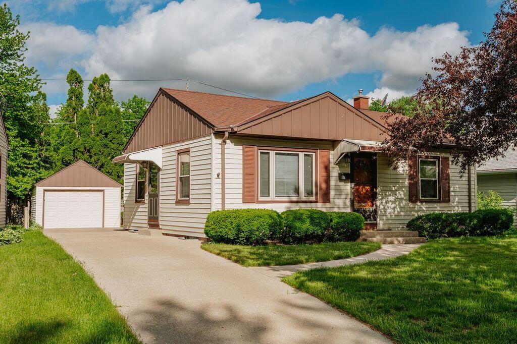 187 N 91st St, Milwaukee, WI 53226