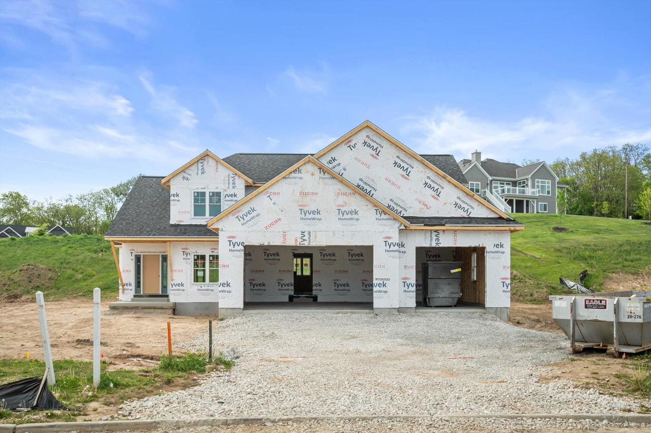 W253N5553 Crescent Hill, Sussex, WI 53089