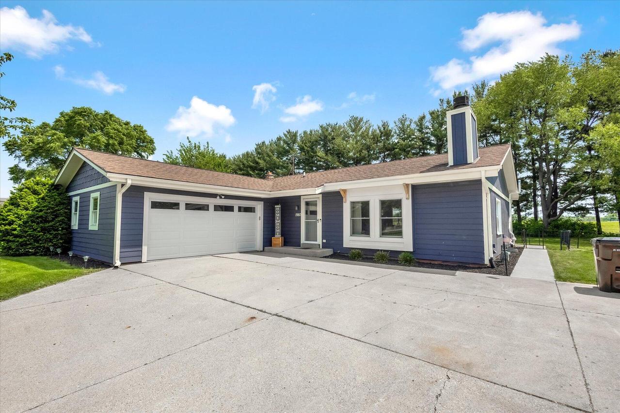 1980 Lilly St, East Troy, WI 53120