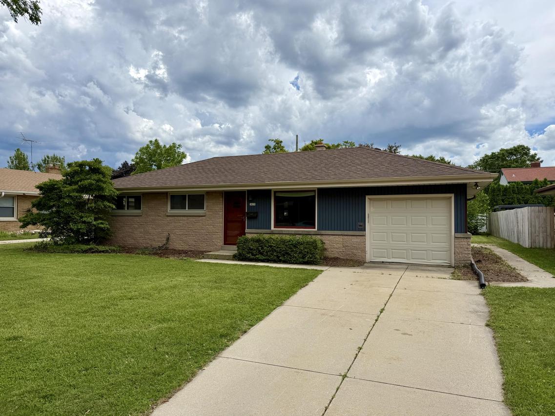 3859 E Whittaker Ave, Cudahy, WI 53110