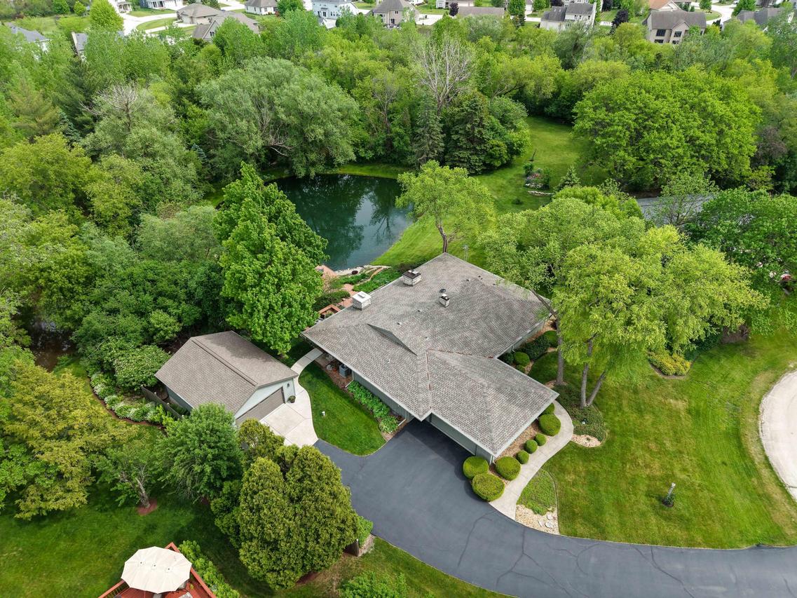 2735 Fenceline Rd, Mount Pleasant, WI 53406