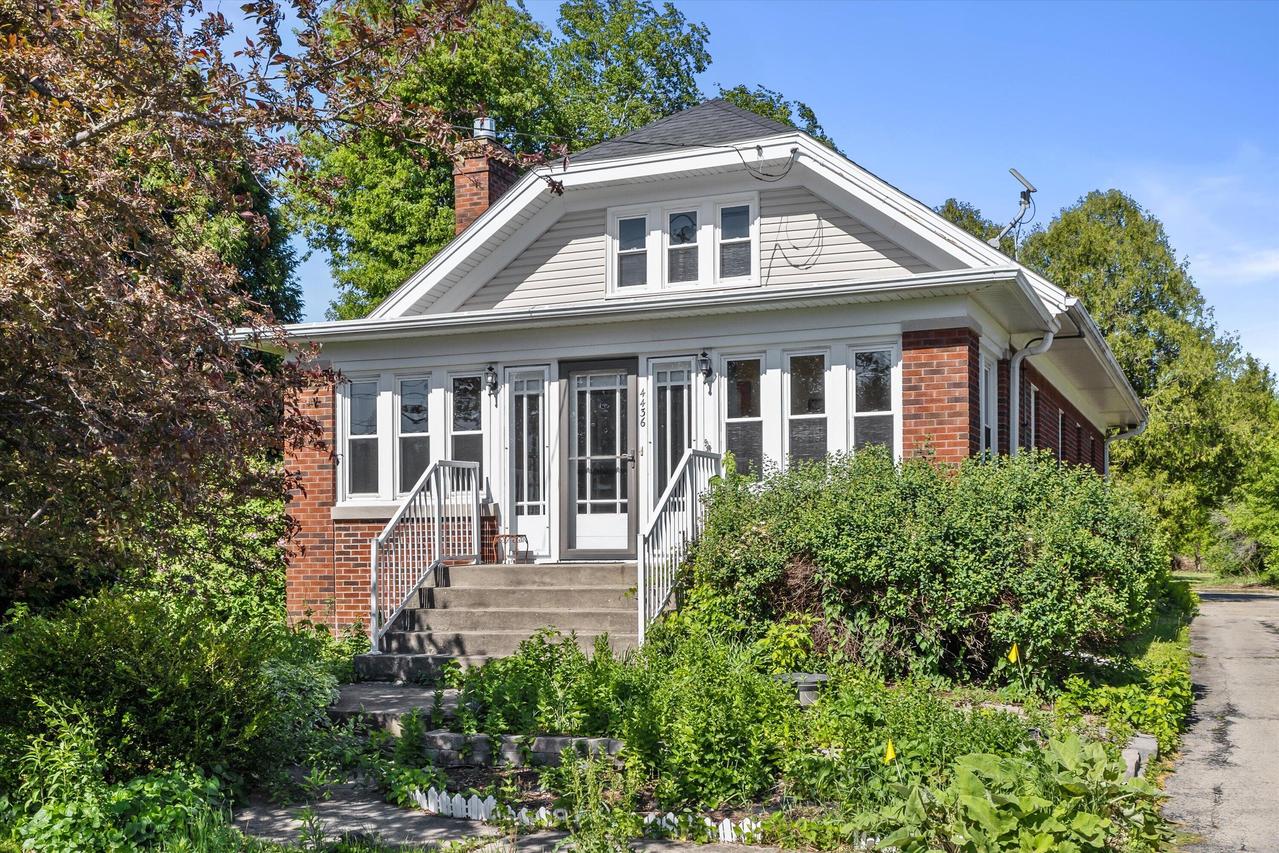4436 Douglas Ave, Caledonia, WI 53402