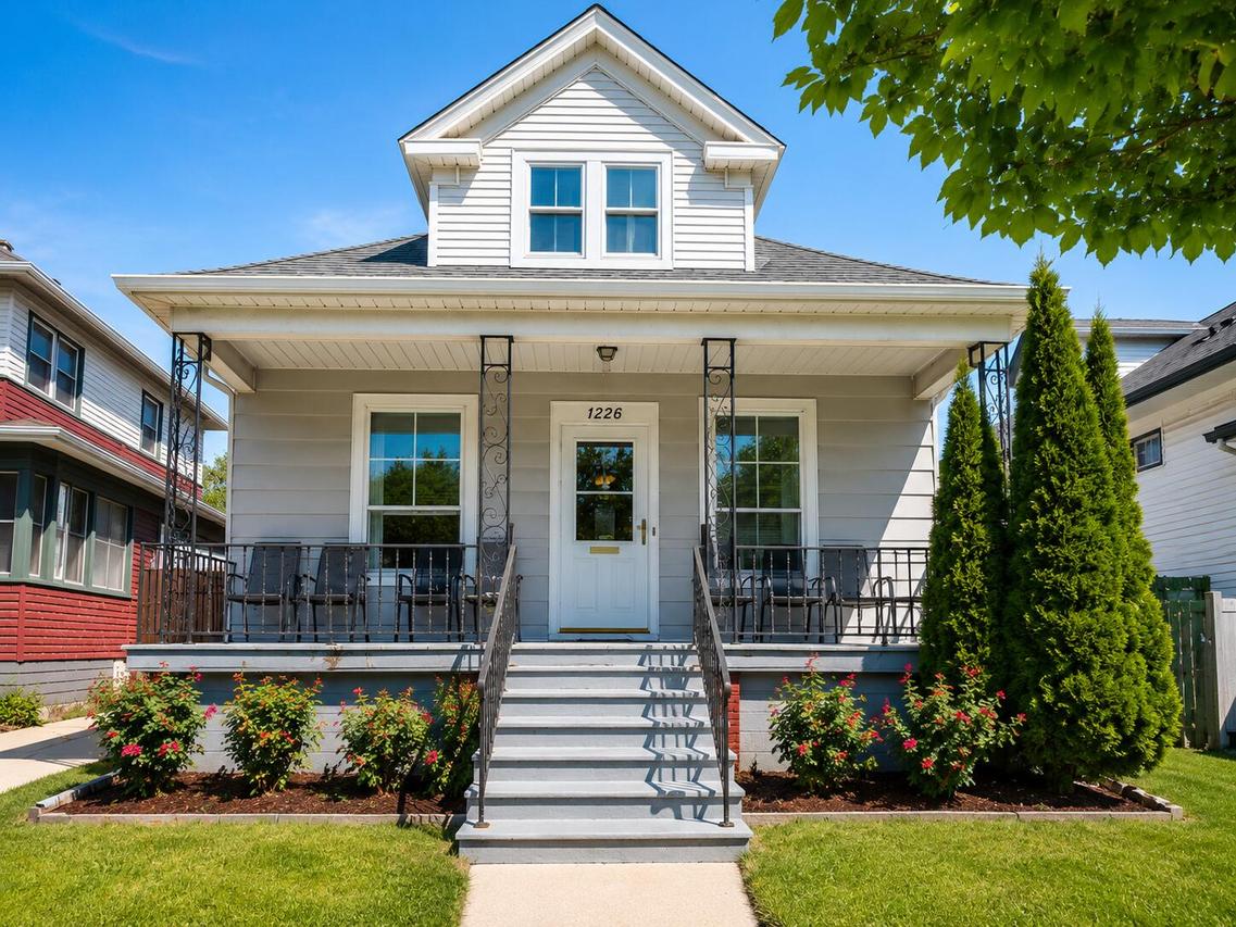 1226 Goold St, Racine, WI 53402