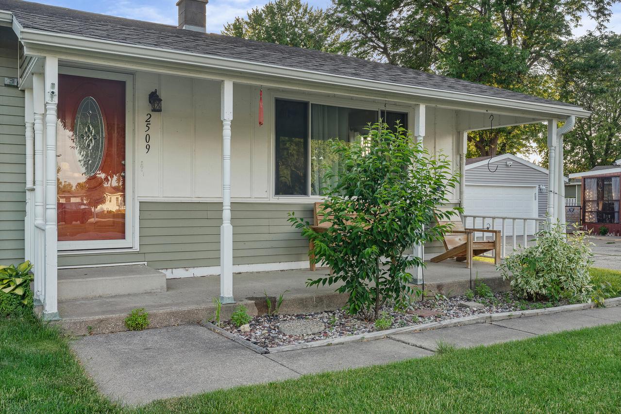 2509 Western Ave, Campbell, WI 54603